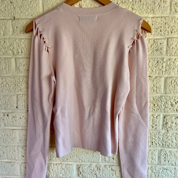John + Jenn Light Pink Sweater with Stitched/Cut Out Style Sleeve - Picture 6 of 8